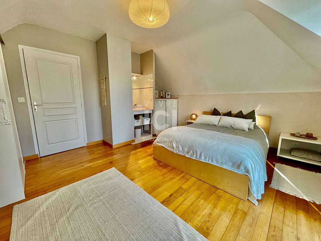 Maison à LA CHAPELLE-SUR-ERDRE