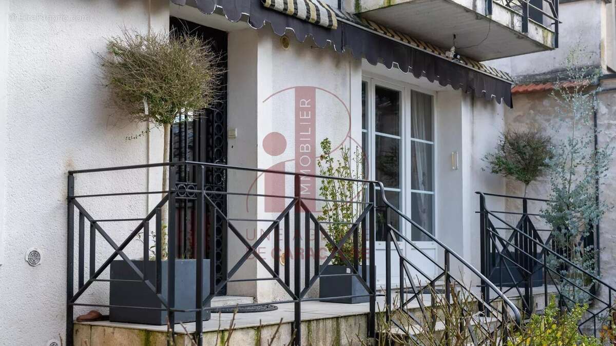 Maison à FONTAINEBLEAU