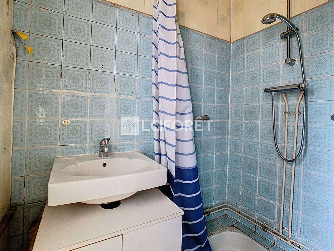 Maison à LA NEUVILLE-AU-PONT