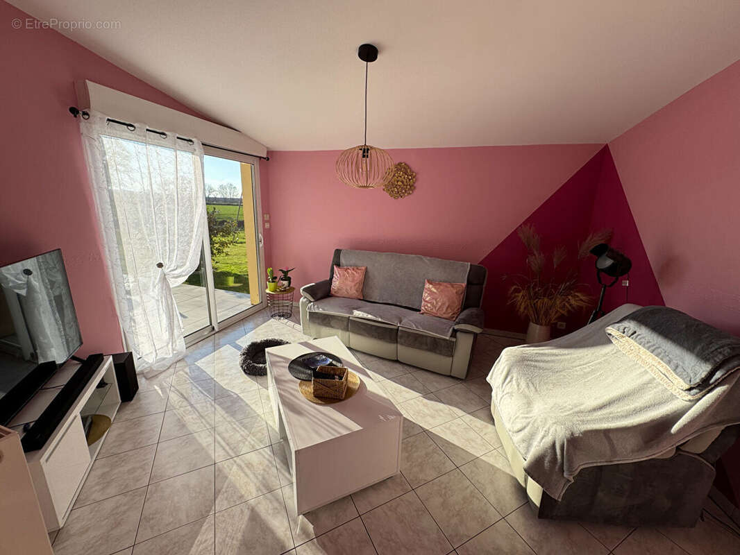 Maison à SAINT-SAMSON-DE-BONFOSSE