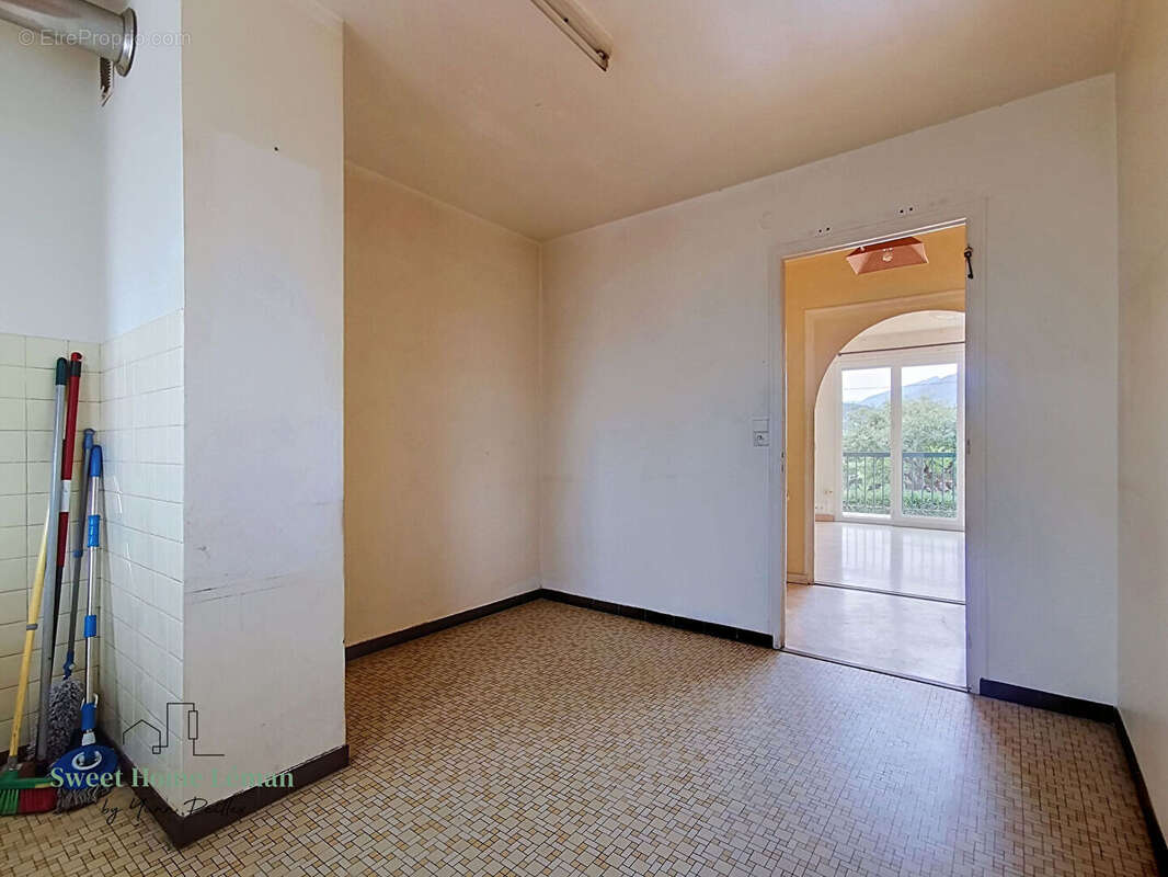 THONON - T3 à rénover de 66m² + balcon et cave - photo 10