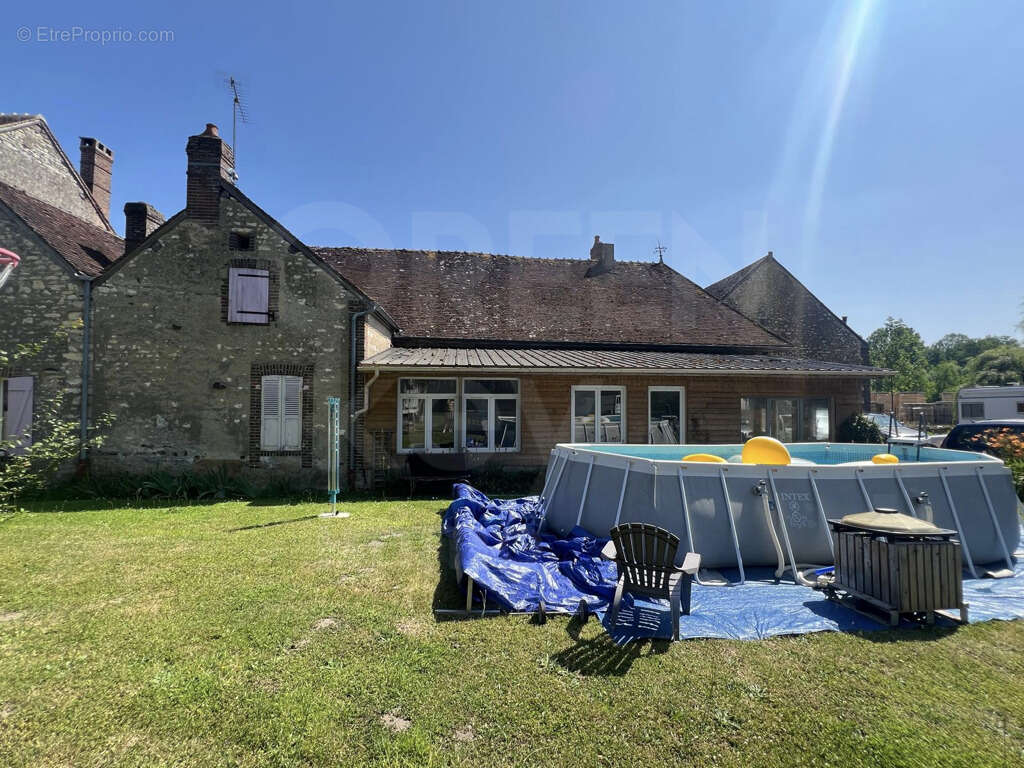 Maison à SAINT-MAURICE-THIZOUAILLE