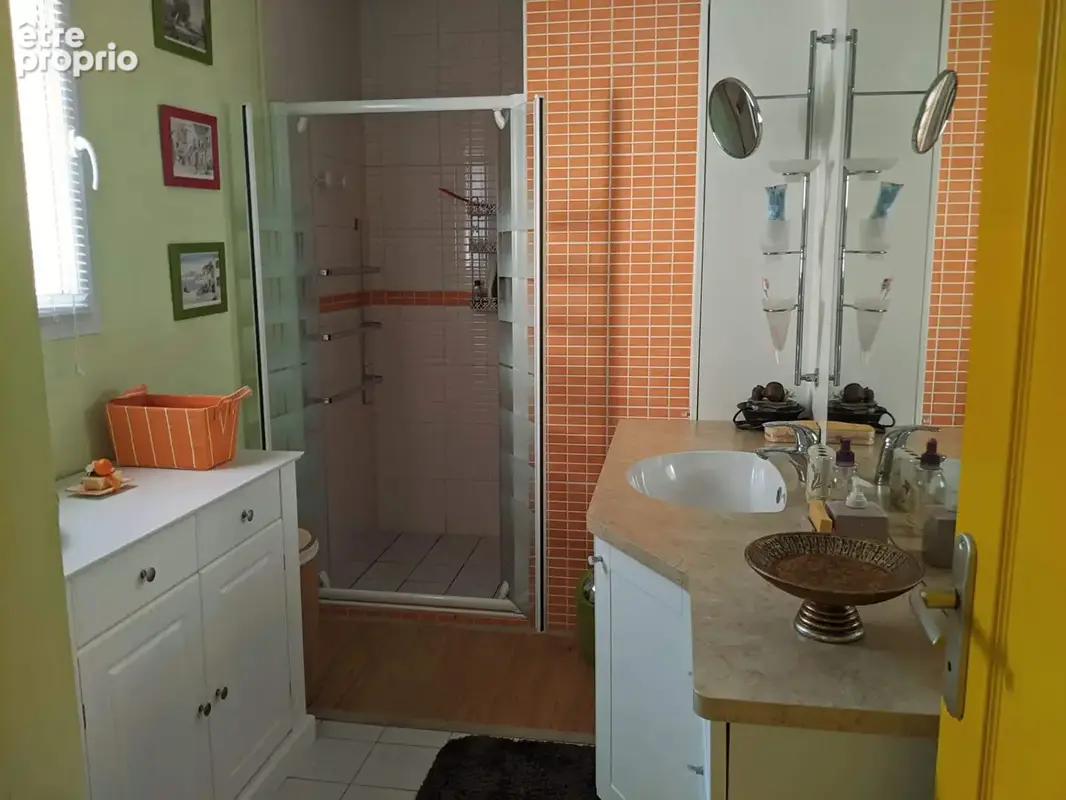 AUPS, superbe villa sur 2510 m 2 de terrain au calme. - photo 17