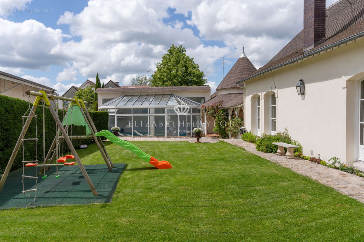 Maison à NOISY-LE-ROI