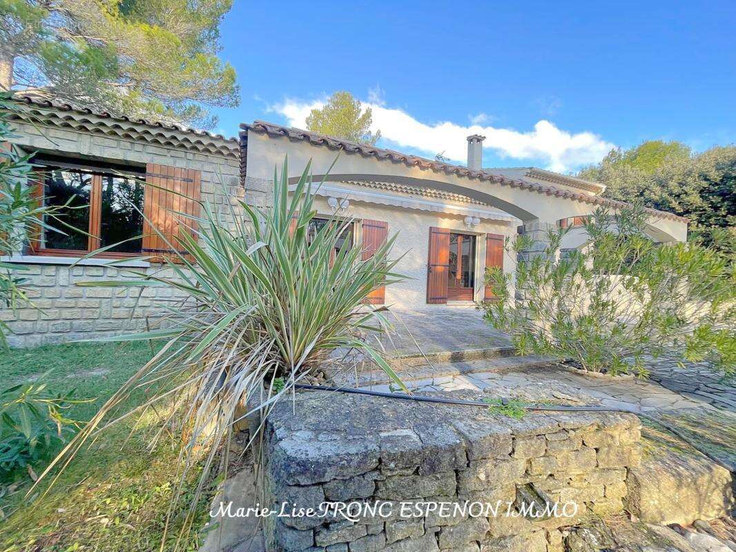 Maison à PERNES-LES-FONTAINES