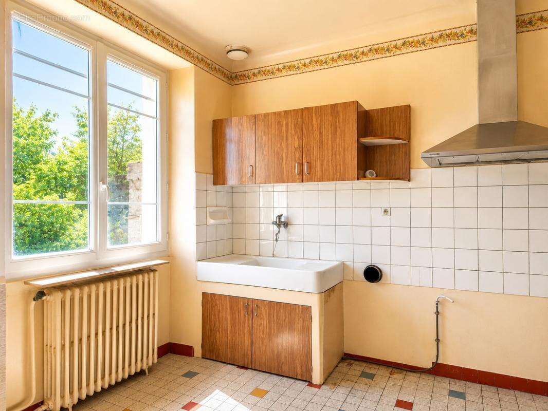 Maison à Courcôme à 5 min de la N10 - photo 3