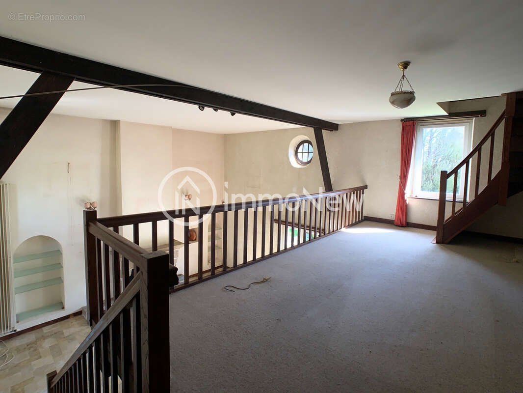 Maison familiale de caractère/Saint Sauveur la Pommeraye/ Grands volumes et piscine. - photo 5
