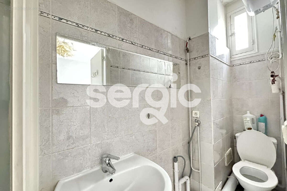 Appartement à PARIS-14E