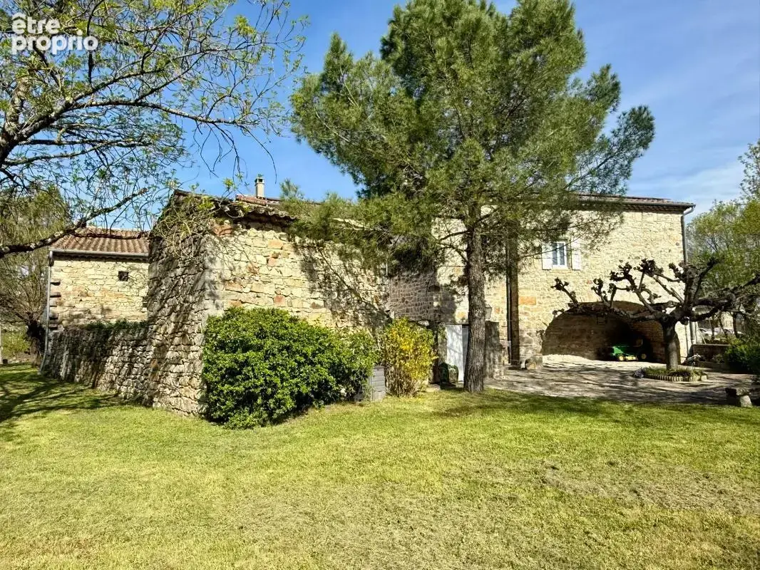 Maison à LABLACHERE
