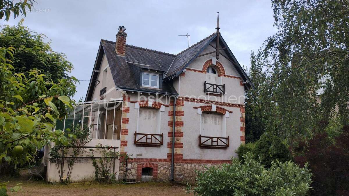 Maison à NAZELLES-NEGRON