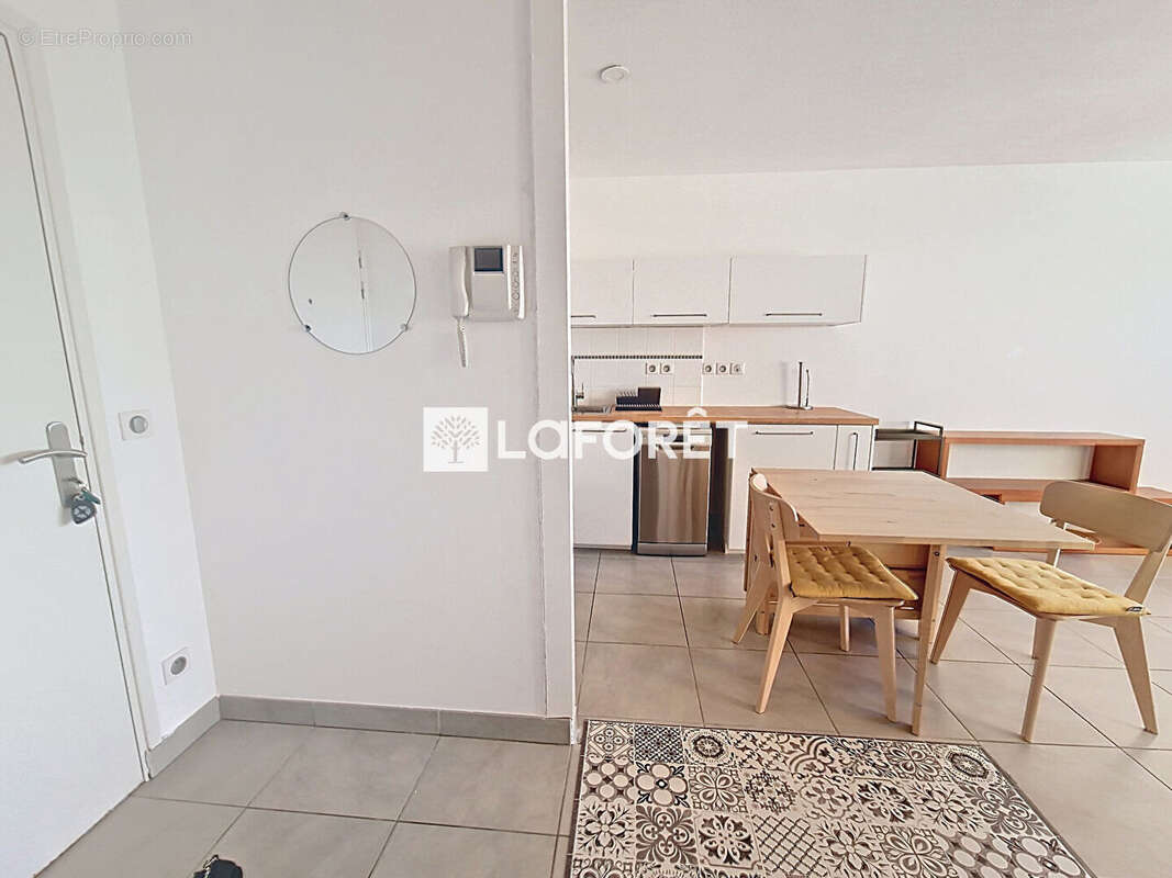 Appartement à JUVIGNAC