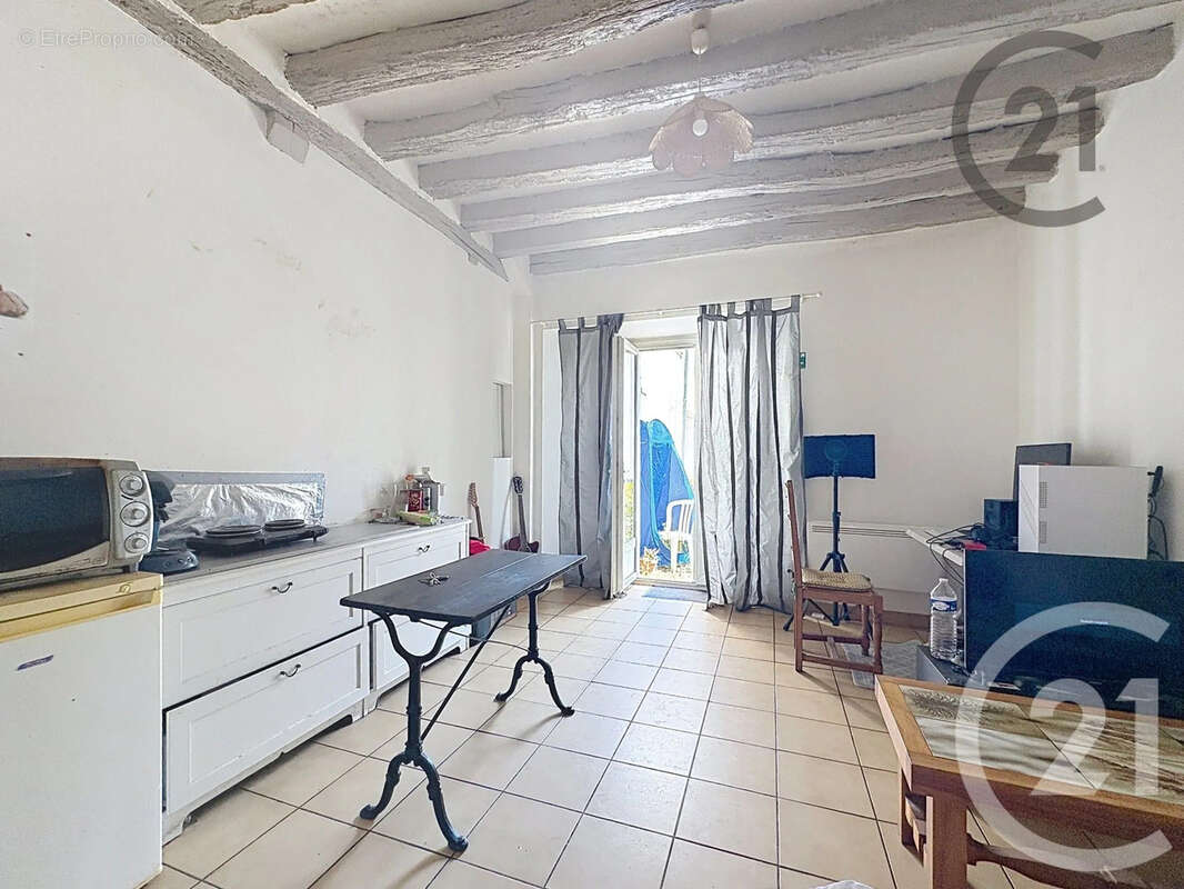 Appartement 25 m² à Montereau-Fault-Yonne  - photo 3