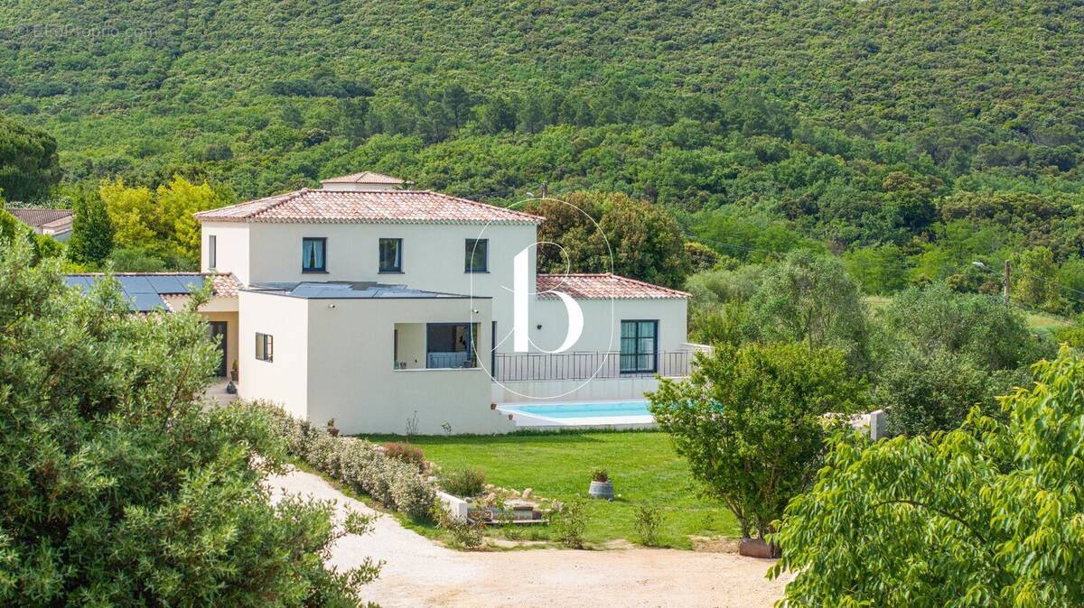 Maison à GOUDARGUES