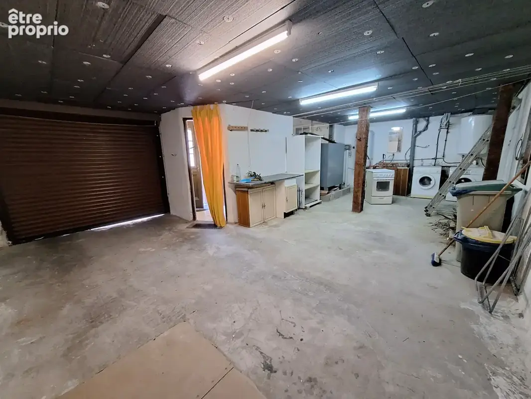 Maison de village 1 face avec grand garage - photo 2