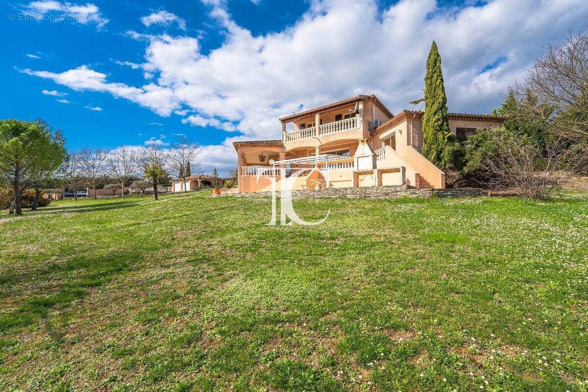 Maison à SAINT-JULIEN-DE-CASSAGNAS