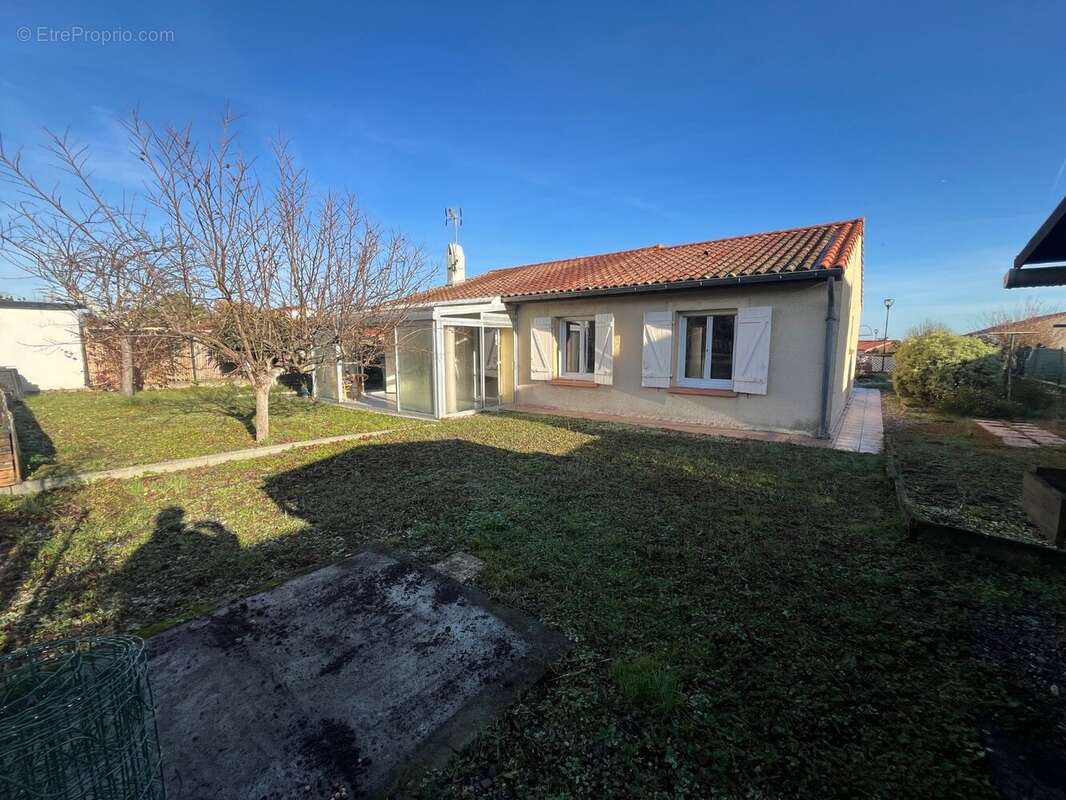 Maison à SAINT-LOUP-CAMMAS