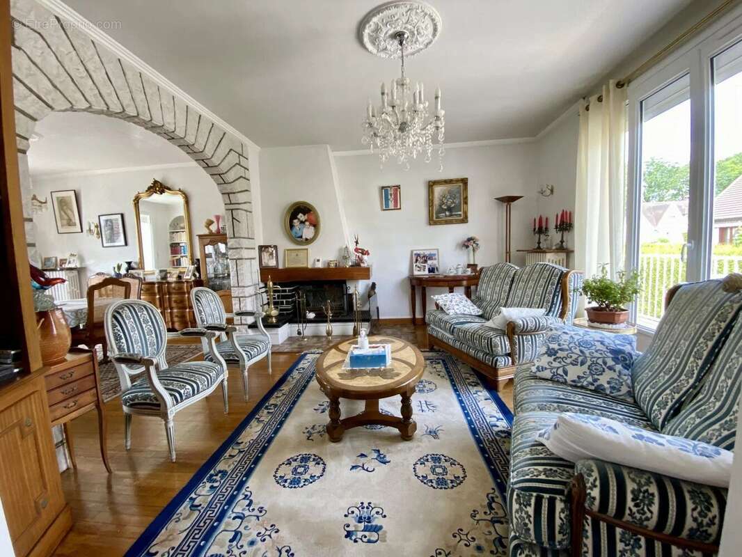 Maison à VINEUIL-SAINT-FIRMIN