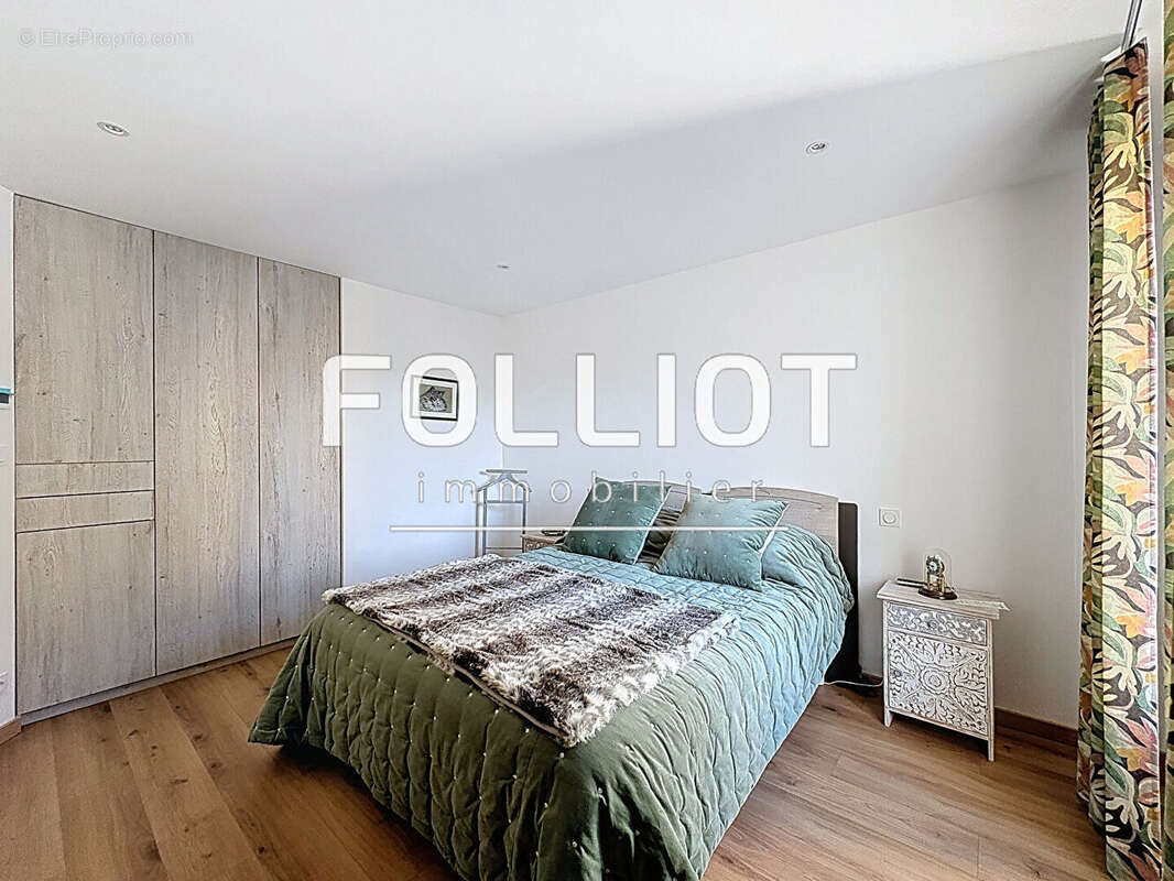 Appartement à FOUGERES