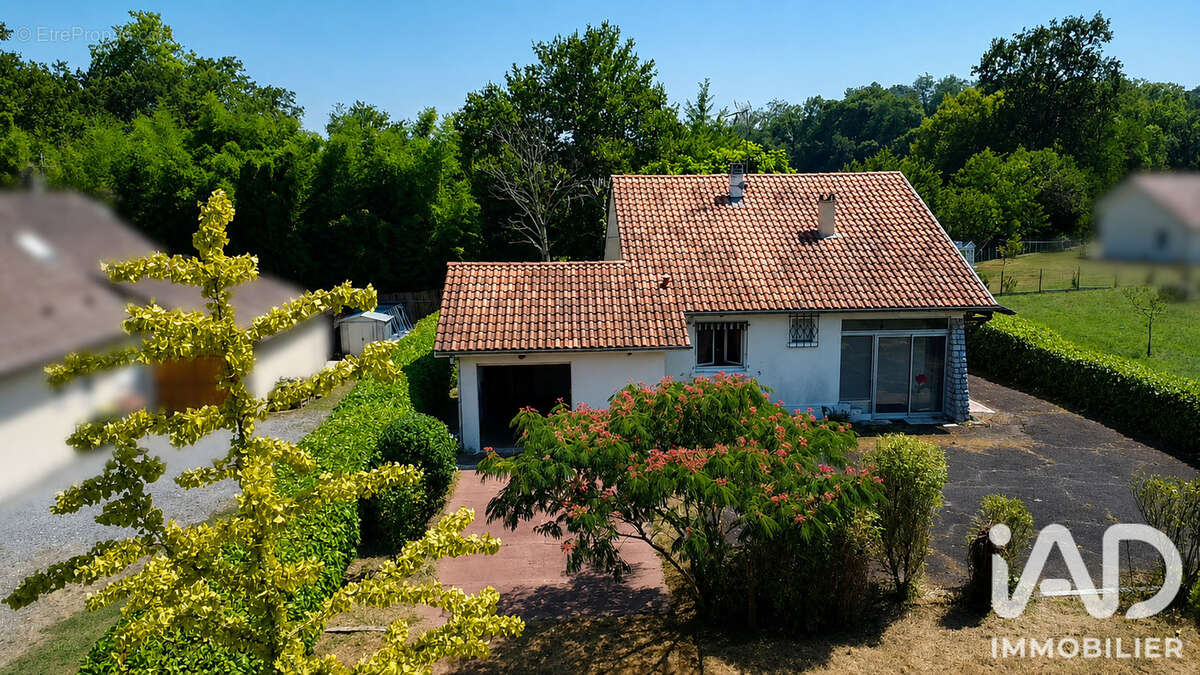 Maison 83 m² à Lahourcade  - photo 2
