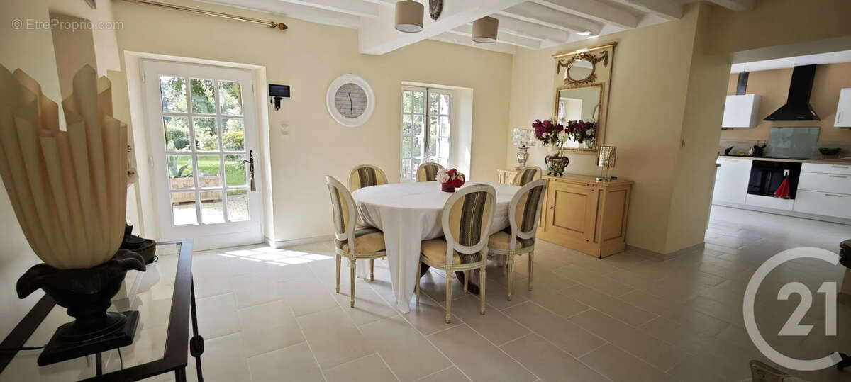 Maison à BROU