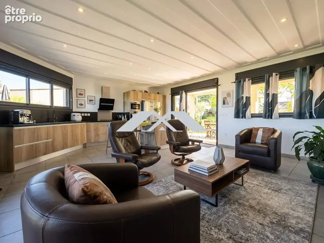 Maison 3 pièces 103 m² à vendre à Saint-Joseph (97480) - photo 1