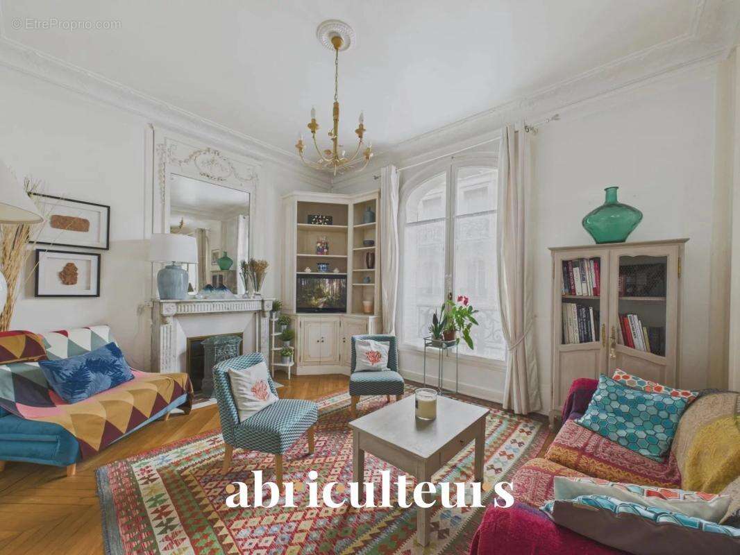 Appartement à PARIS-6E