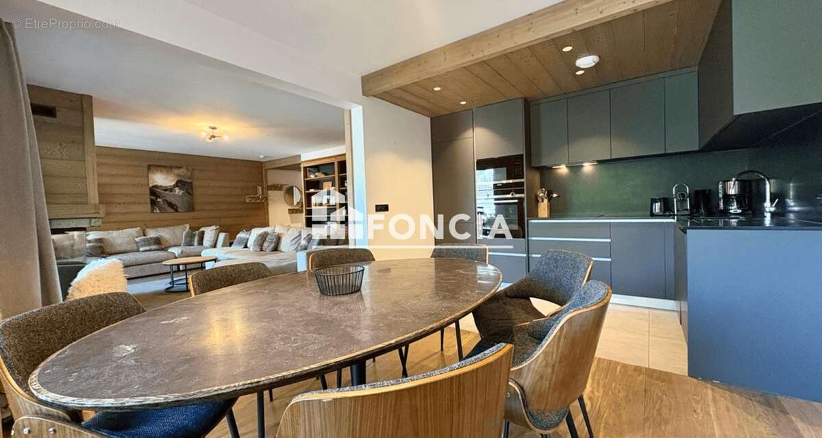 Appartement à LES ALLUES