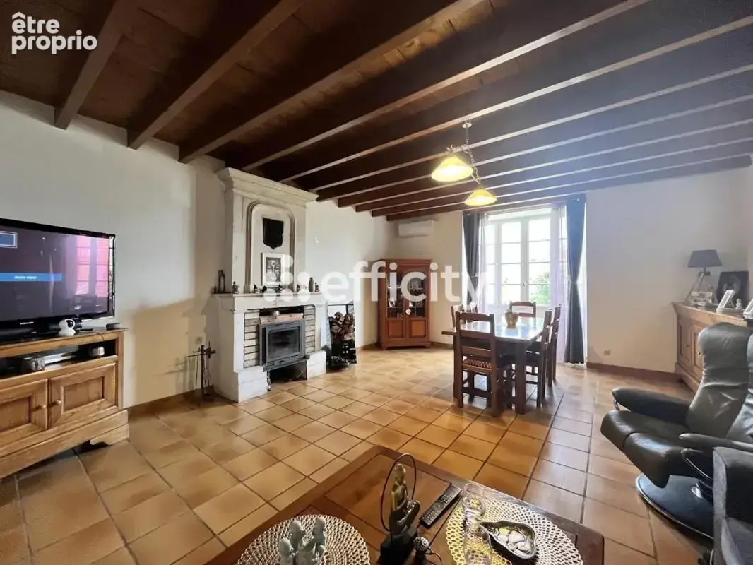 Maison 3 pièces 124 m² à vendre à Mortagne-Sur-Gironde (17120) - photo 4