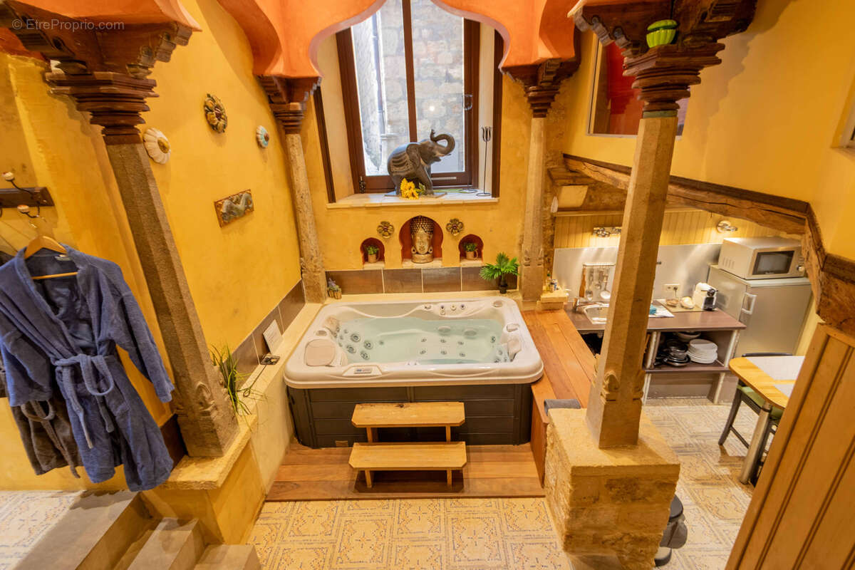 Appartement à SARLAT-LA-CANEDA