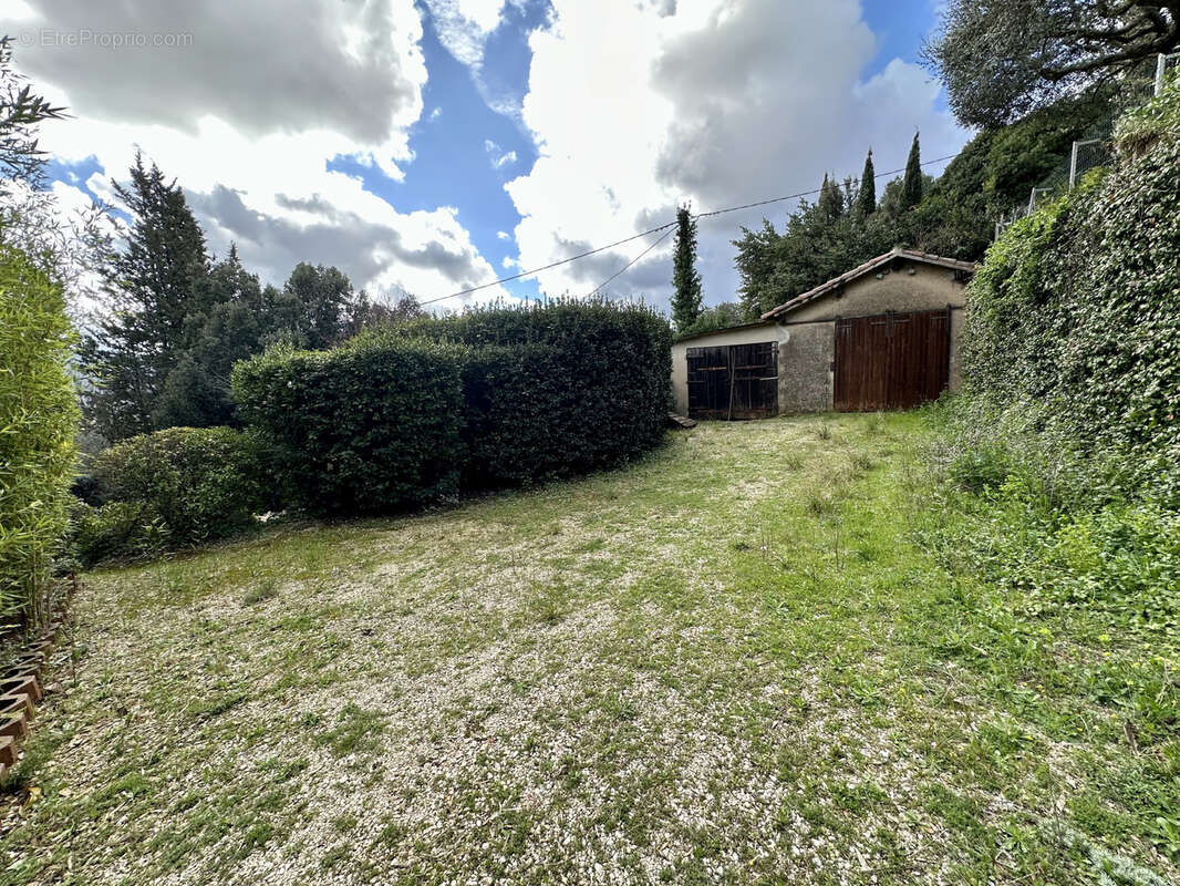 Maison à CUGES-LES-PINS