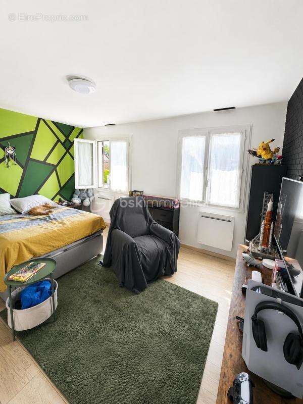 Maison familiale avec suite parentale, à pied de la gare de Gisors - photo 13