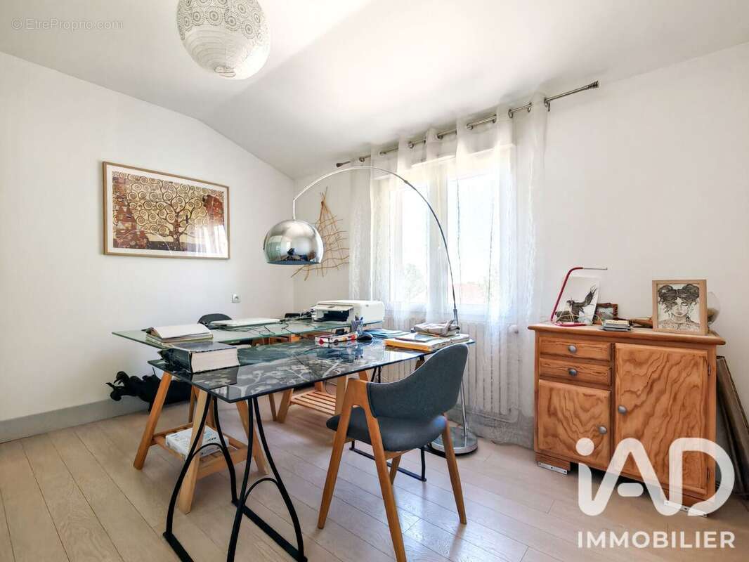 Maison 167 m² à Lozanne  - photo 9