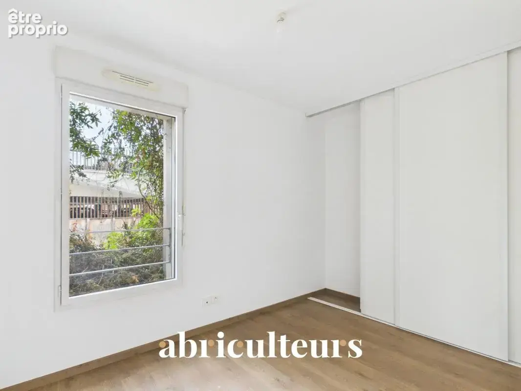 Appartement T3 Lumineux avec Terrasse de 18 m² & Parking en vente À 2 pas de la Cité du Vin Bordeaux (33300) - photo 9
