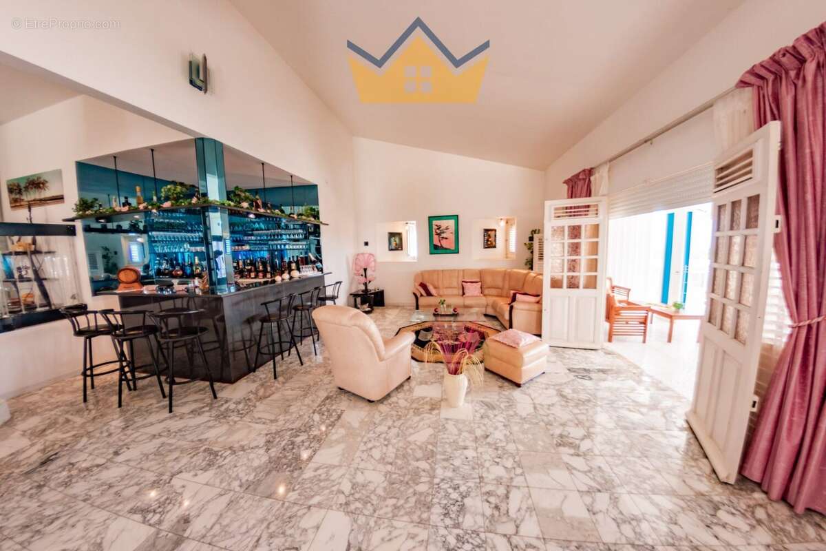 Maison à SCHOELCHER