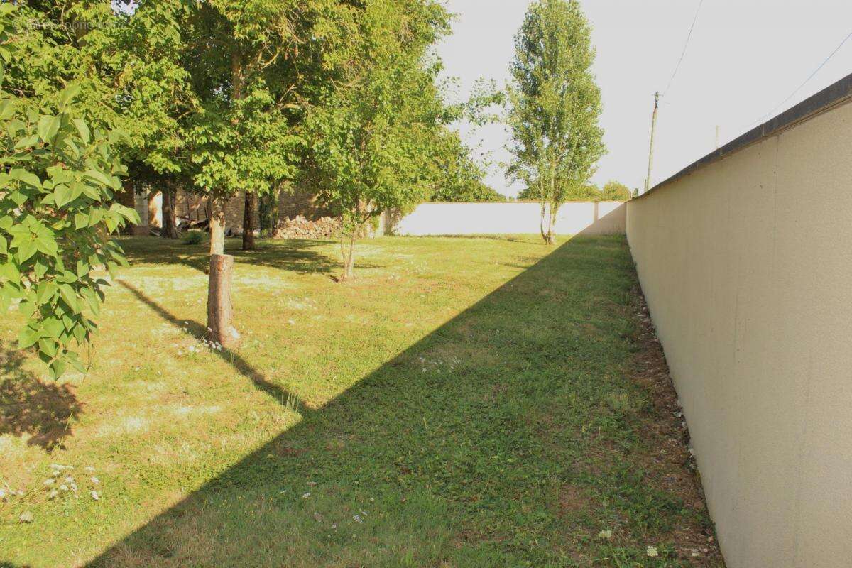 Maison à BRION-PRES-THOUET