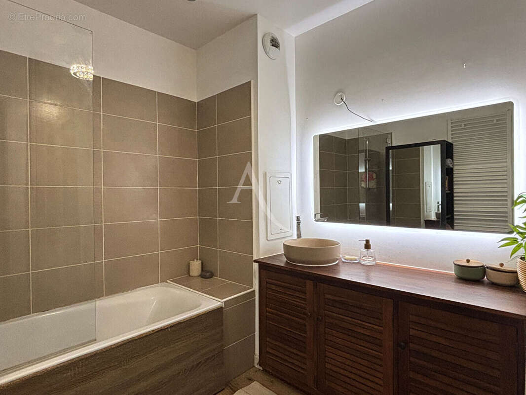 Appartement à IVRY-SUR-SEINE