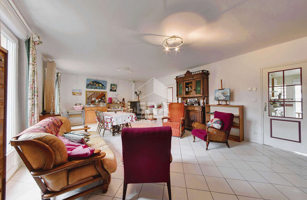A Vendre - Maison 6 pièces 179 m² - Fort Mahon Plage - photo 4