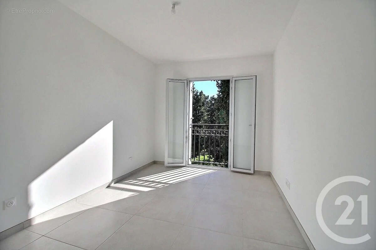 Maison à OPIO