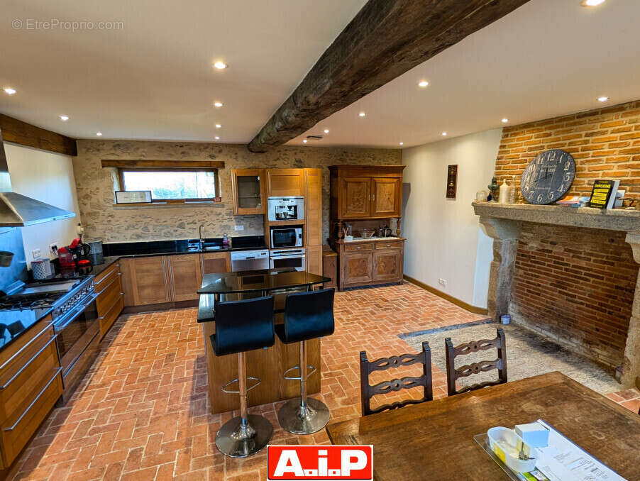 Maison à LA FORET-SUR-SEVRE