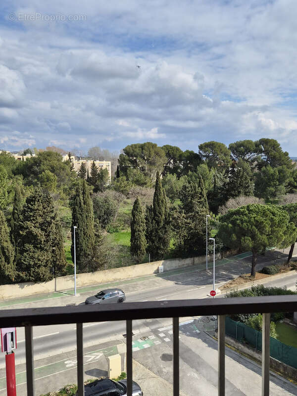 Appartement à SALON-DE-PROVENCE