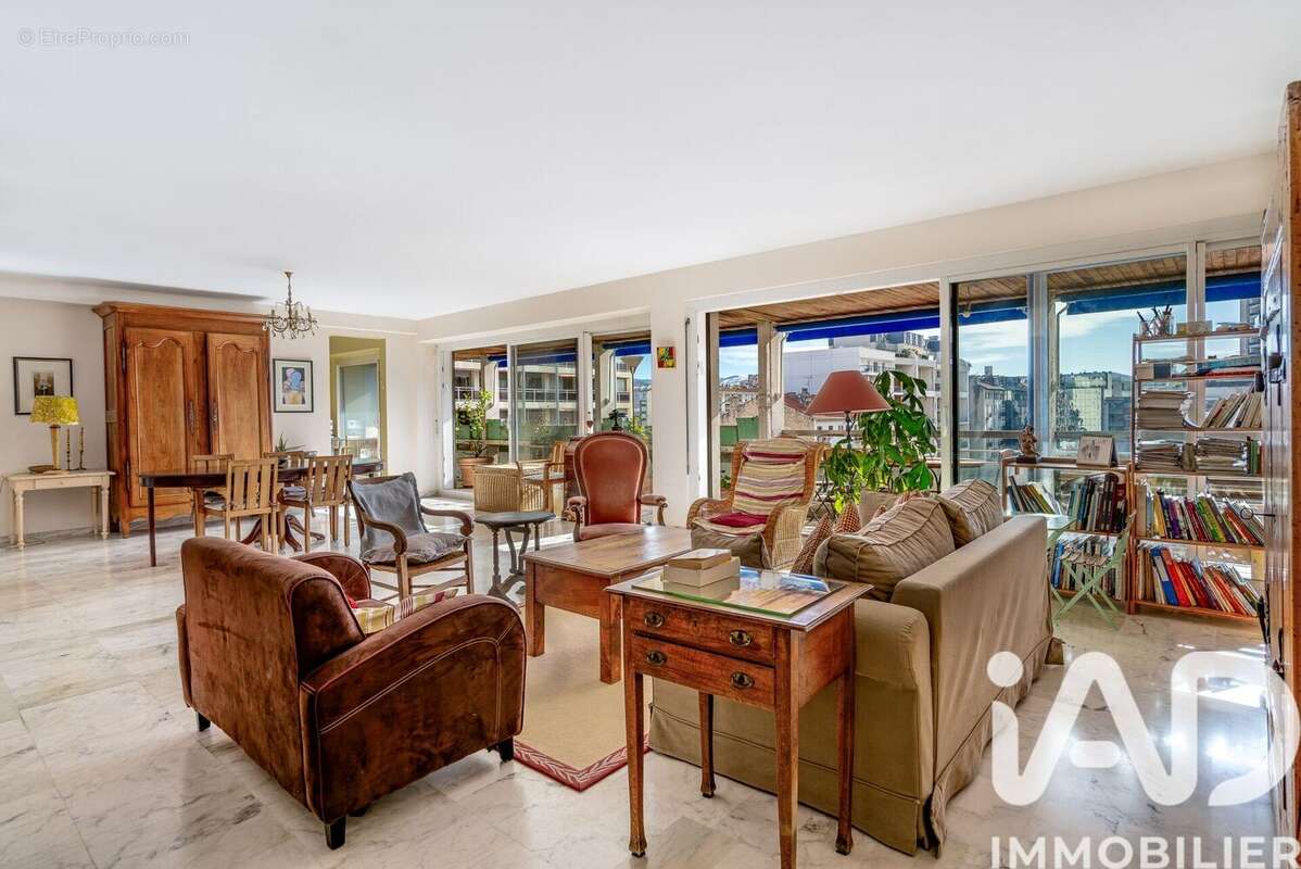 Photo 3 - Appartement à MARSEILLE-8E