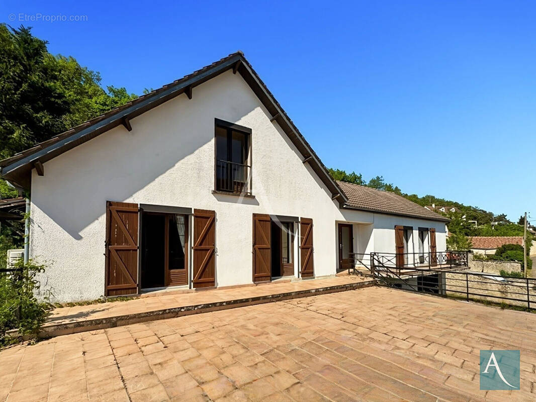 Maison à SACLAS