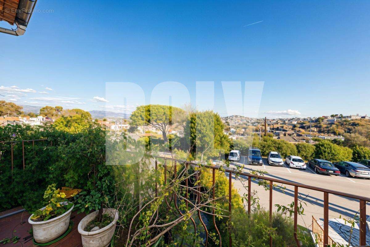 Appartement à VILLENEUVE-LOUBET