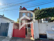 Maison à SAINT-MAUR-DES-FOSSES