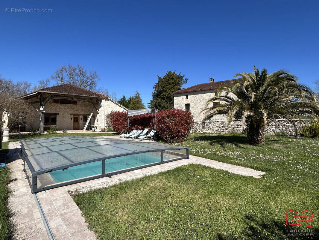 Ensemble de la propriété - Maison à HAUTEFAGE-LA-TOUR