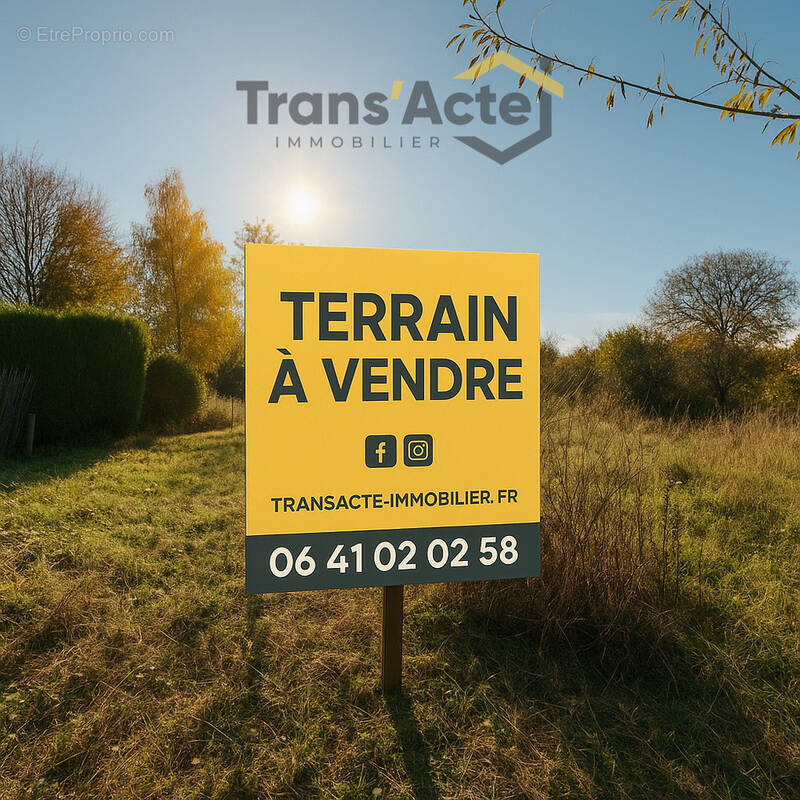 Terrain à SAINT-NICOLAS