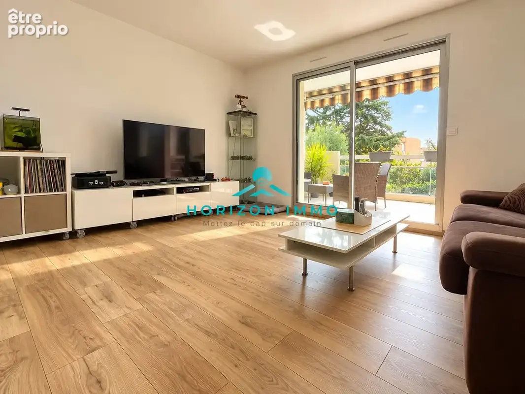 Appartement 4 pièces 82 m² à vendre à Saint-Laurent-Du-Var (06700) - photo 4