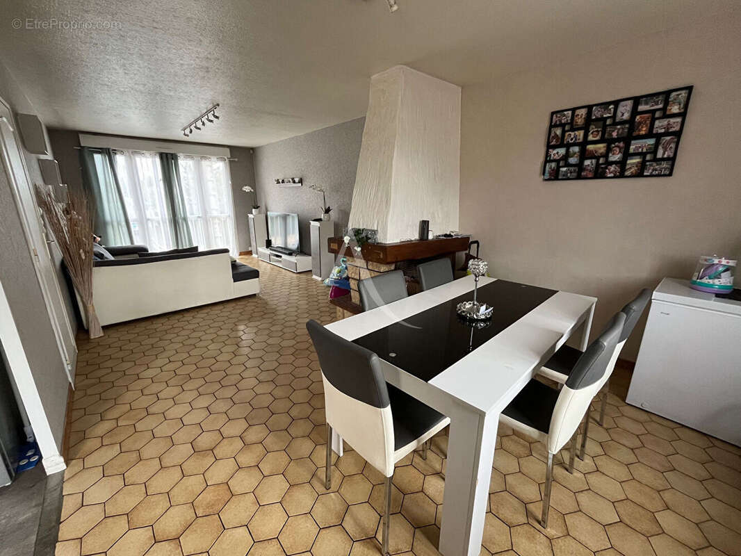 Maison à BONCHAMP-LES-LAVAL