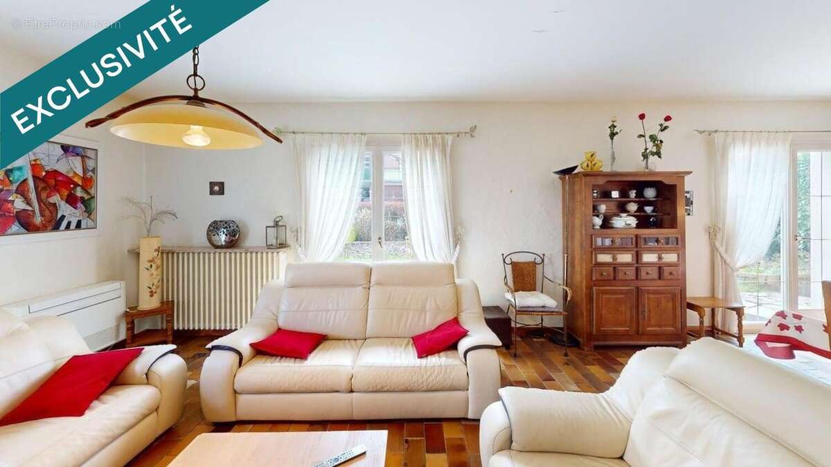 Maison 181 m² à La Roche-Sur-Foron  - photo 4