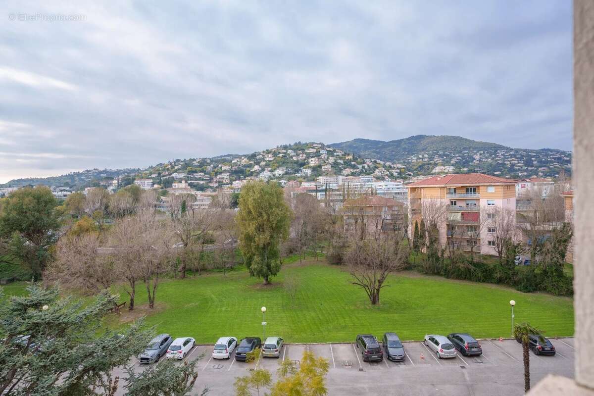 Appartement à MANDELIEU-LA-NAPOULE
